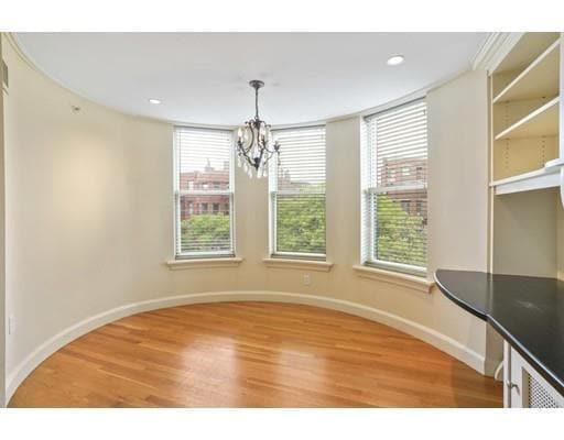 Building Photo - 1 bedroom in Boston MA 02116