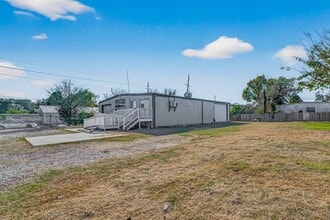 Building Photo - 6203 Gessner Rd