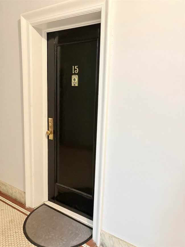 Building Photo - 761 Avenue A