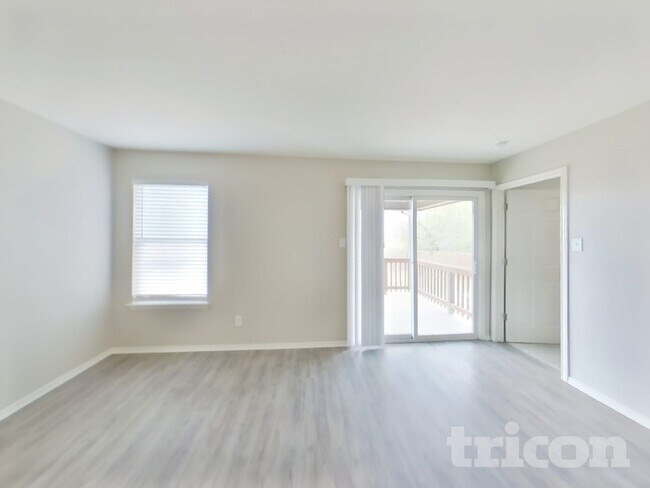 Foto del edificio - 2319 Camberly View