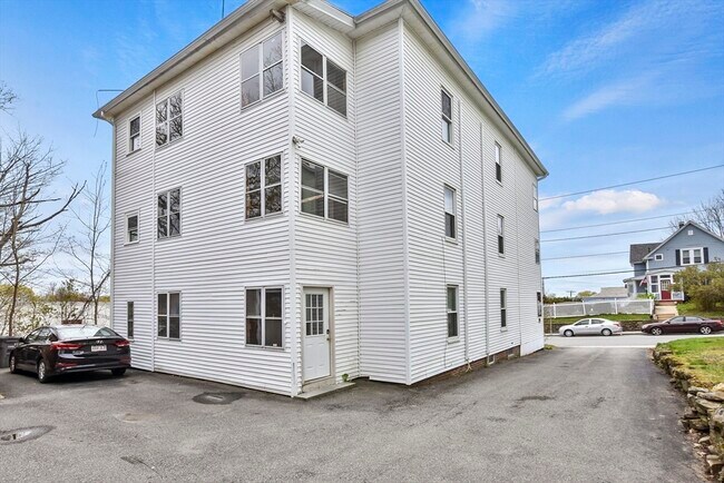 Foto del edificio - 27 Oak St