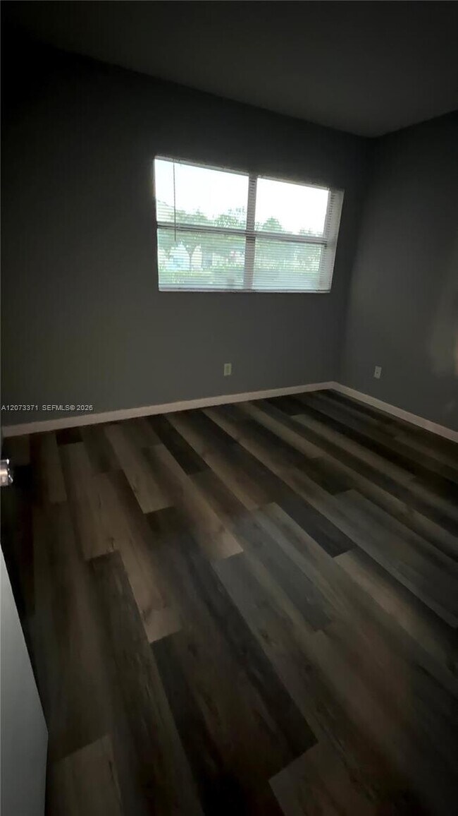Foto del edificio - 3470 Foxcroft Rd