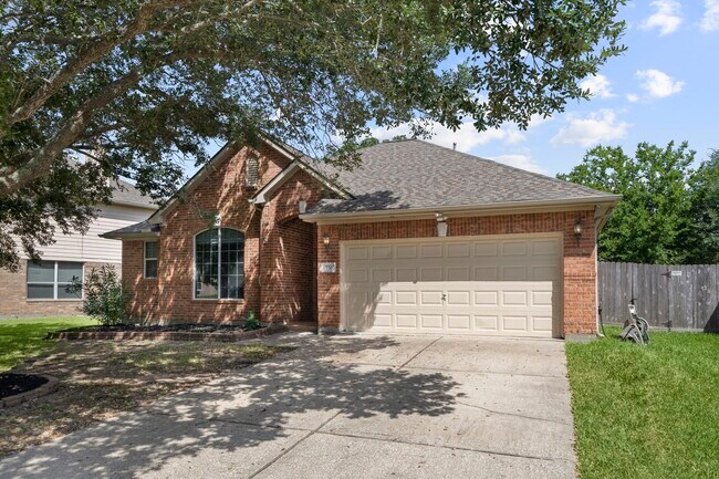 Building Photo - 530 Lockland Ln