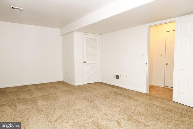 Building Photo - 6340 Galleon Drive
