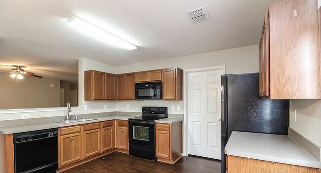 Building Photo - 1429 Lauren Dr