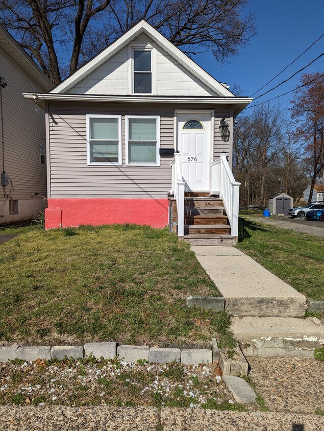 Primary Photo - 876 Velde Ave