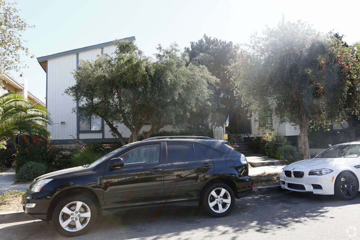 Foto principal - 3516 Jasmine Ave