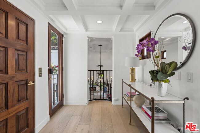 Foto del edificio - 1381 Summitridge Dr
