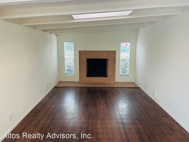 Building Photo - 3 br, 3 bath House - 1021 E. Duane Ave