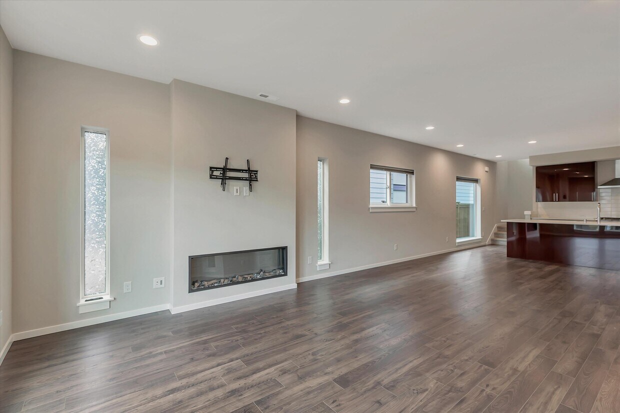 33489 Poplar Ave SE, Black Diamond, WA 98010 House Rental in Black