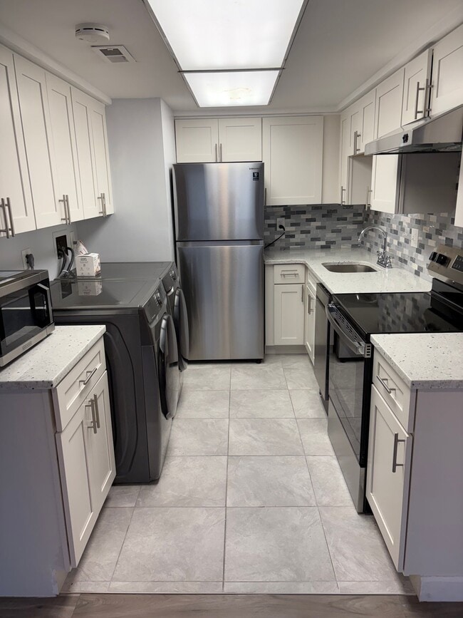 Photo - 1924 Bellarbor Cir (Crofton, MD) Apartment