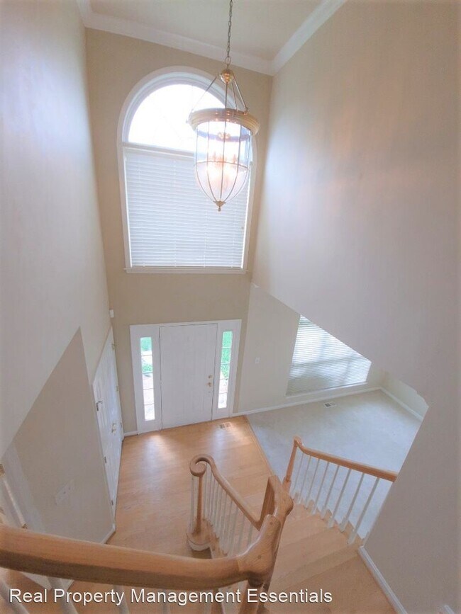 Building Photo - 5 br, 3.5 bath House - 1 Morning Mist Ct