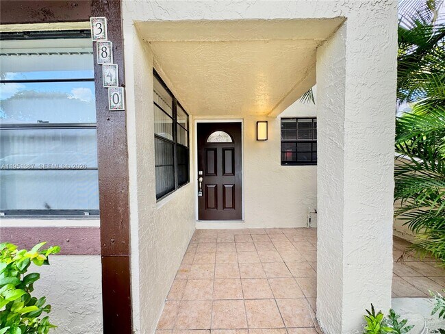 Foto del edificio - 3840 SW 52nd Ave