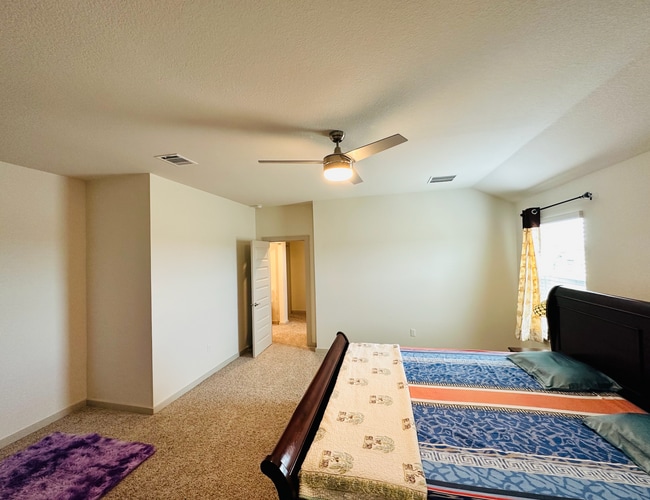 Building Photo - 141 Merrick Rd