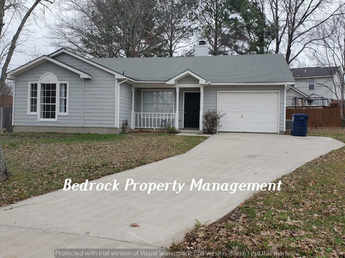 Foto principal - 110 Fernwood Cir