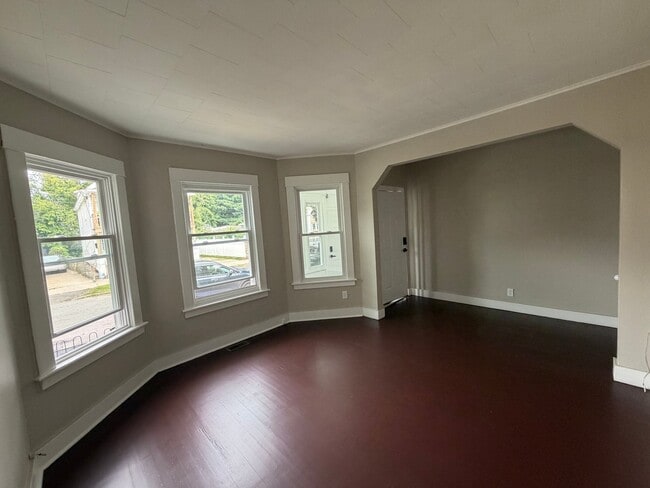 Building Photo - 1328 9th Ave