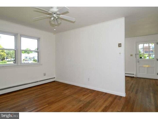 Building Photo - 742 S Matlack St