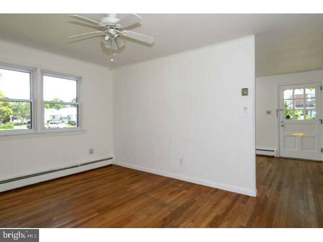 Foto del edificio - 742 S Matlack St