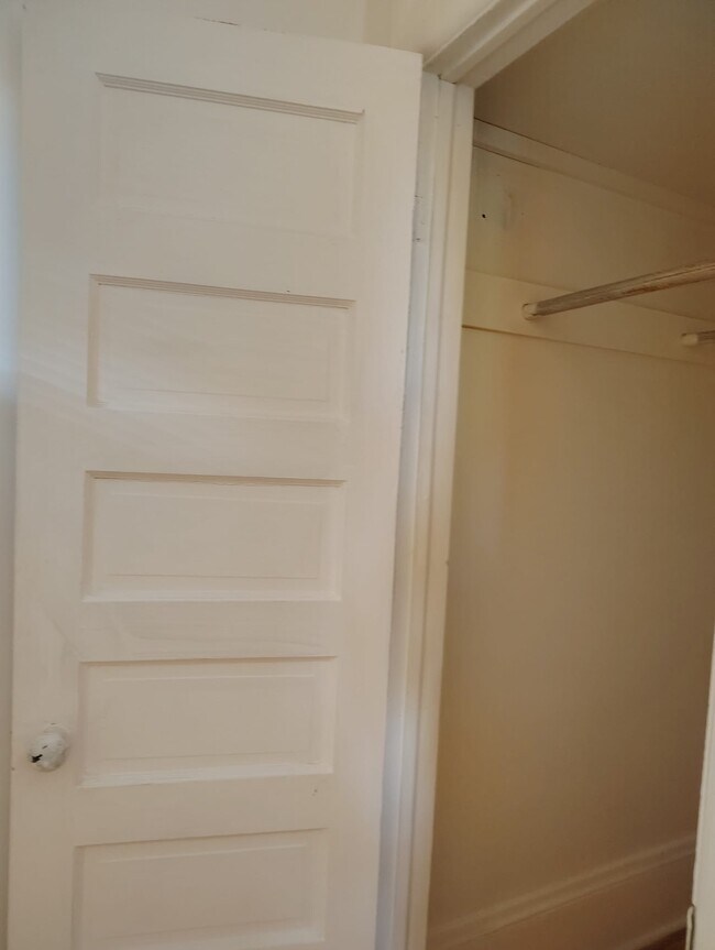 Building Photo - 362 Friel St