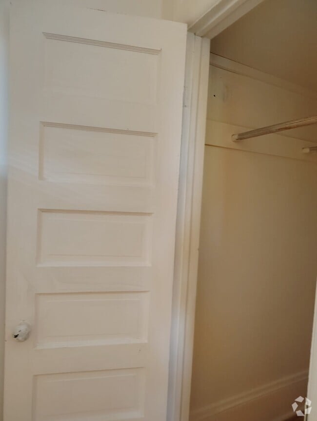 Building Photo - 362 Friel St