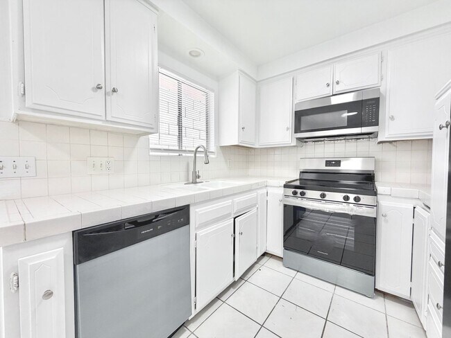 Foto del edificio - 540 E Hyde Park Pl