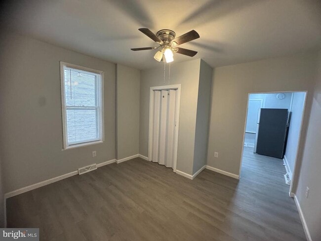 Building Photo - 122 W All Saints St