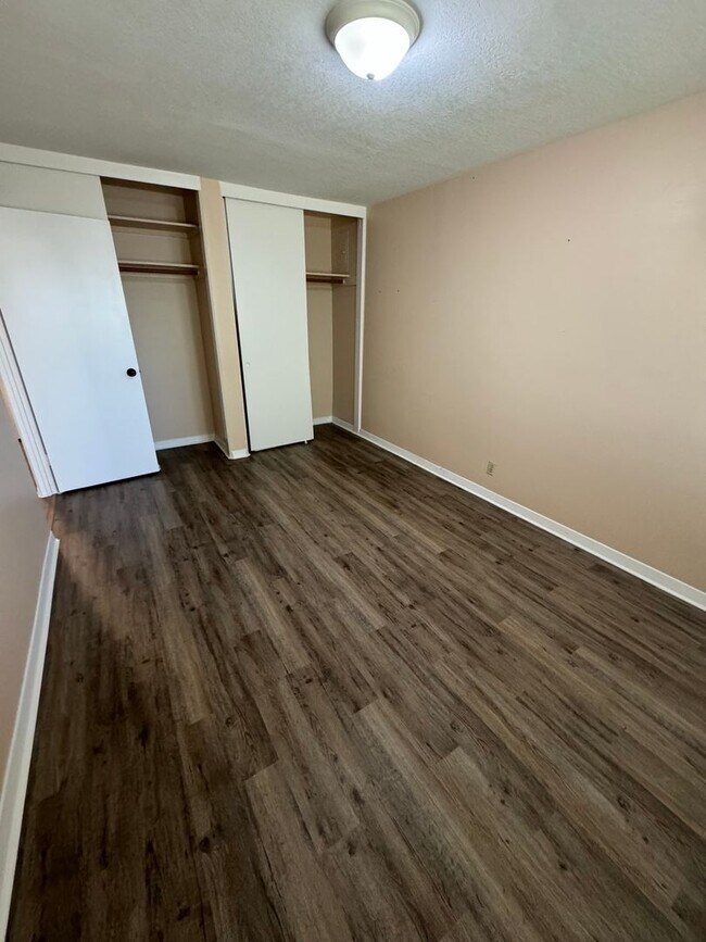 Building Photo - 3 Bedroom Duplex in Montara