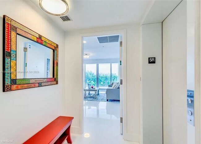 Building Photo - 3 br, 3 bath Condo - 1180 N Federal Hwy Un...
