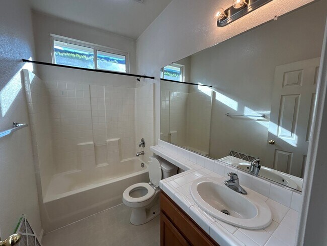 Foto del edificio - 543 Chandler Ct