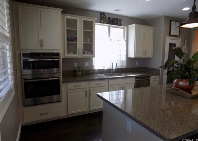 Foto del edificio - 1319 Quince St