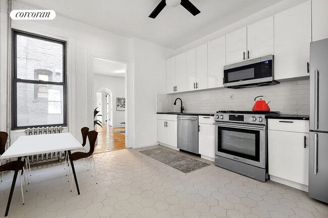 Building Photo - 30-43-43 41st St