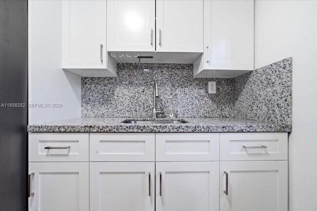 Foto del edificio - 3522 SW 25th St