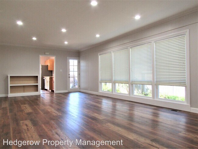 Building Photo - 2 br, 1.5 bath Apartment - 2041 First Street