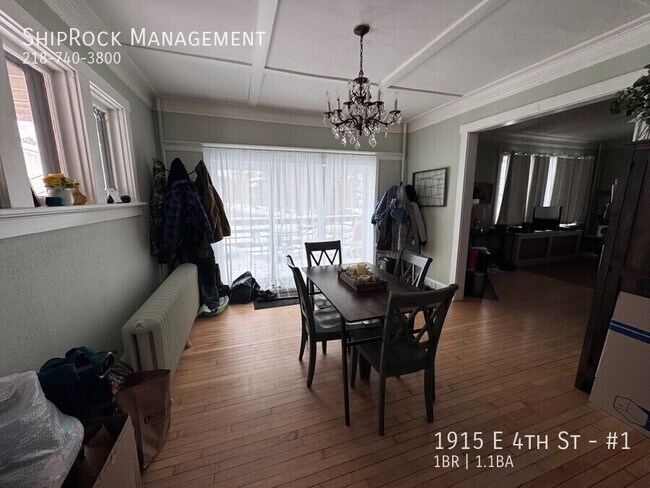 Foto del edificio - 1915 E 4th St