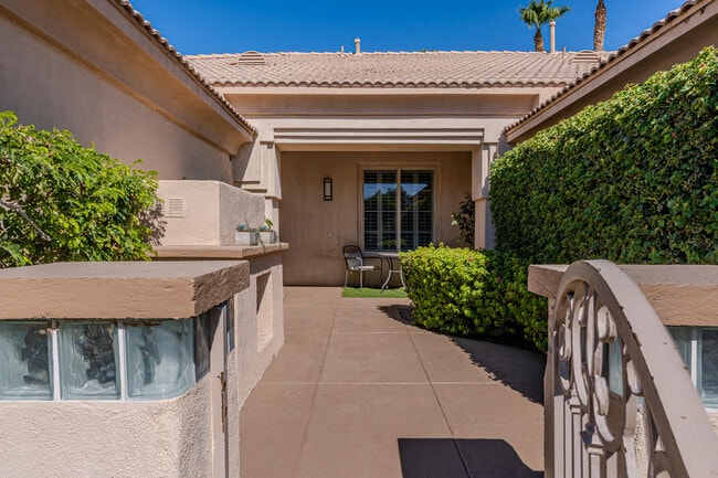 Building Photo - 44357 Royal Lytham Dr