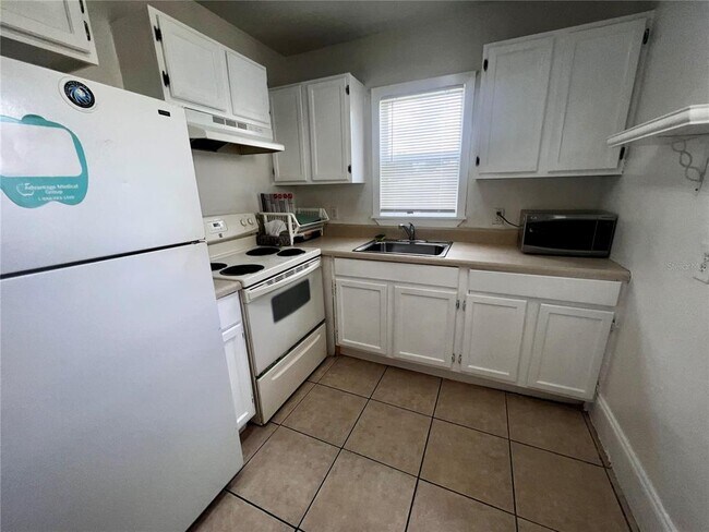 Foto del edificio - 2330 S Ferncreek Ave