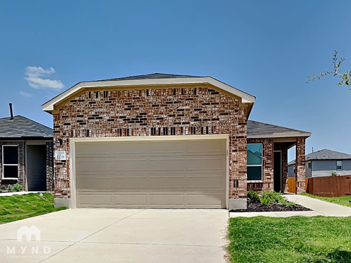 Primary Photo - 13218 Clubhouse Blvd