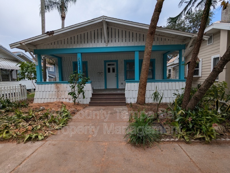 Primary Photo - 712 S Bungalow Terrace