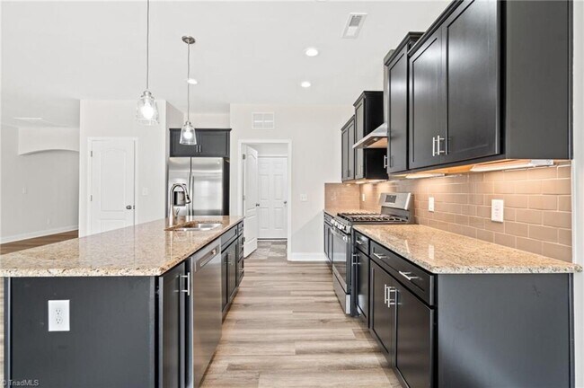 Building Photo - 6506 Knob Creek