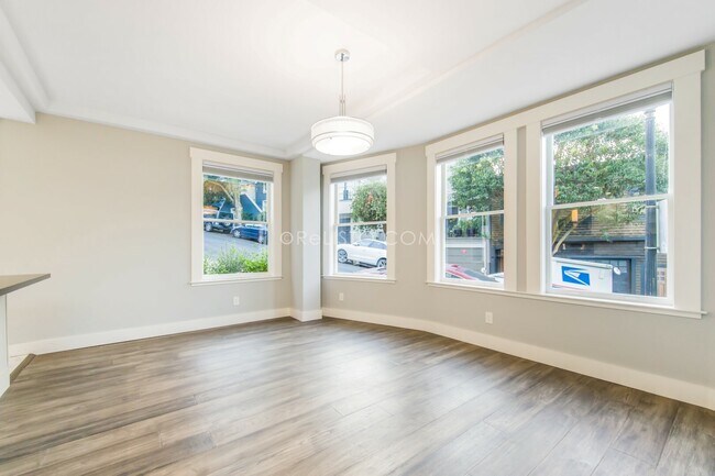 Building Photo - 272 Downey St