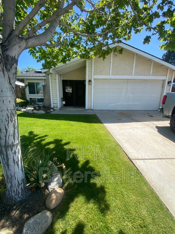 2709 Catalina Dr, Bakersfield, CA 93306 House Rental in Bakersfield
