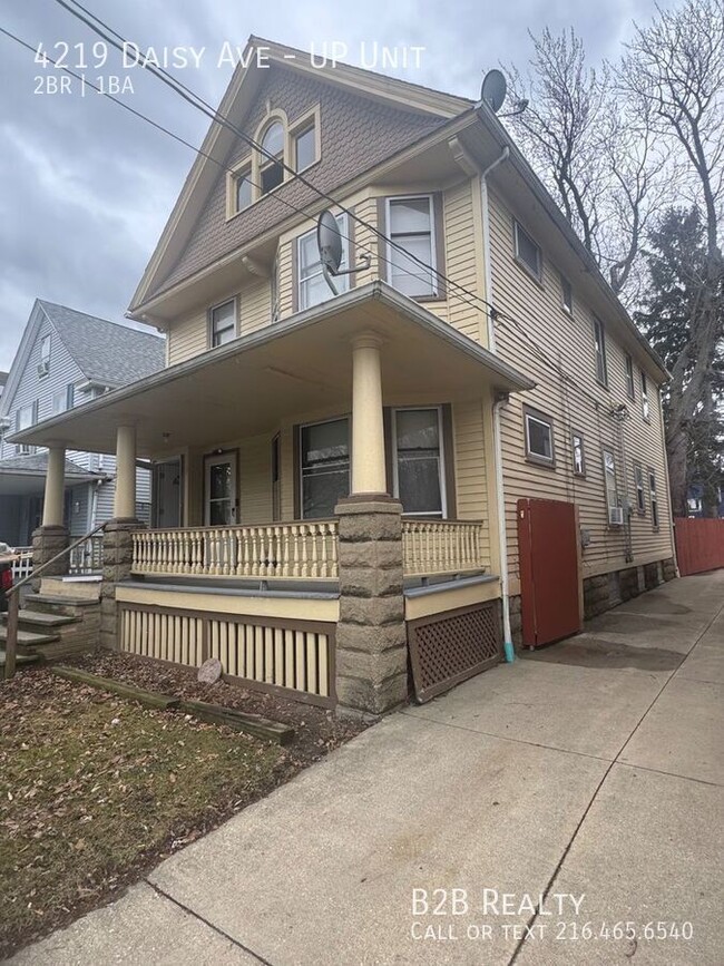 Building Photo - 4219 Daisy Ave