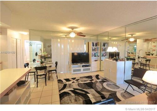 Foto del edificio - 7902 N West Bay Shore Dr