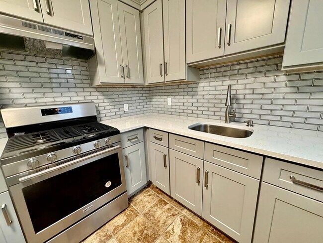 Foto del edificio - 29 Lee Ct