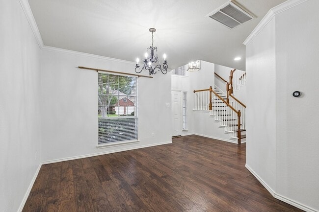Building Photo - 2128 Clubside Dr