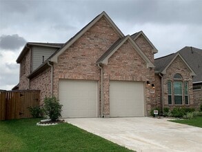 Building Photo - 10023 Thicket Park Ln
