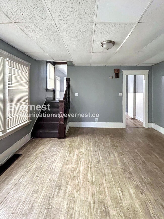 Foto del edificio - 2213 E 82nd St