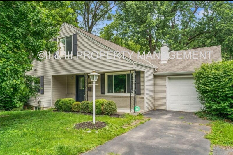 Foto principal - 8022 W 61st St