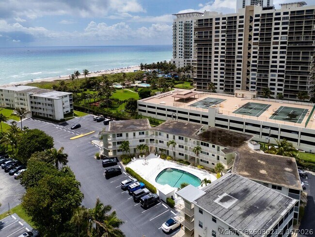 Building Photo - 3600 N Ocean Dr