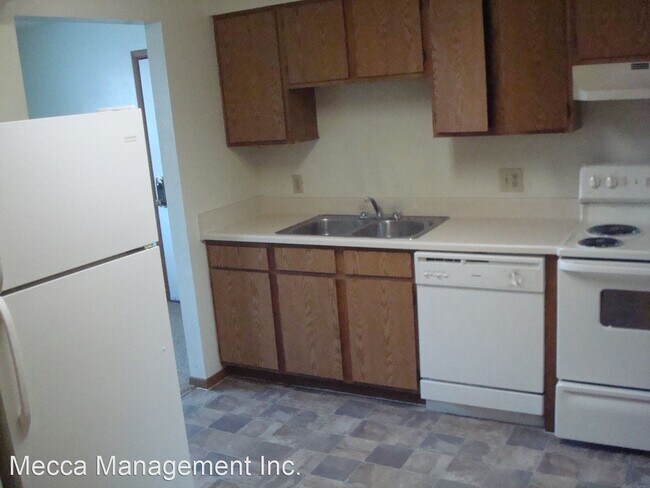 Building Photo - 1 br, 1 bath Apartment - 839 Seventh St